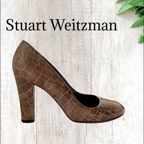 Stuart Weitzman Shoes - Stuart Weitzman Snake Skin Pumps